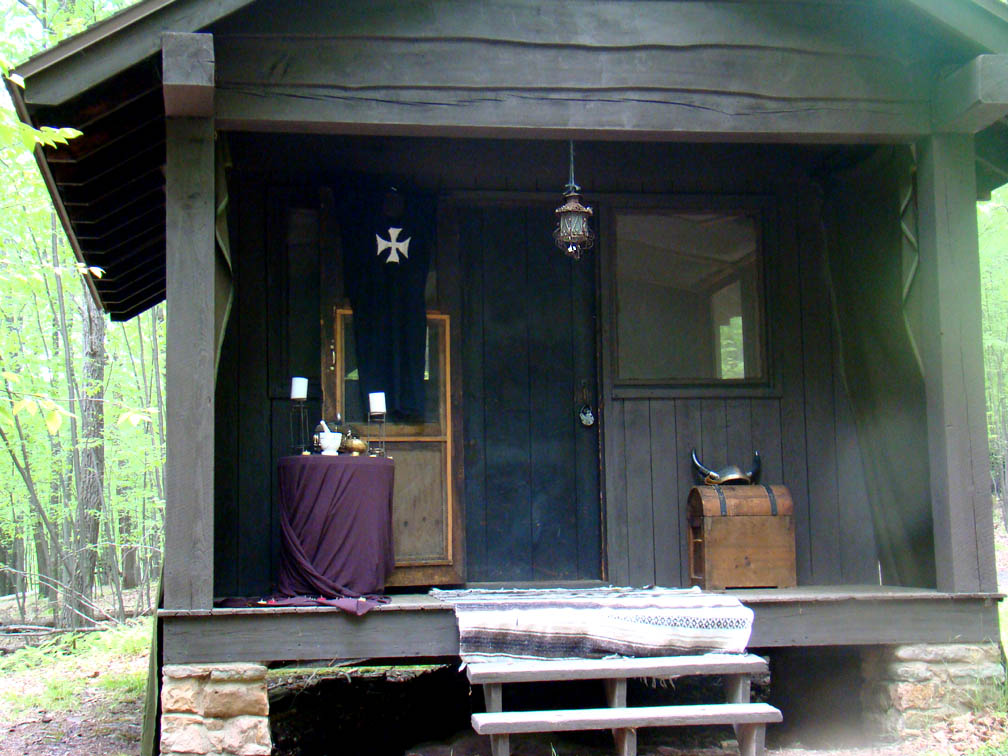 Cabin of Lyle and Rubious